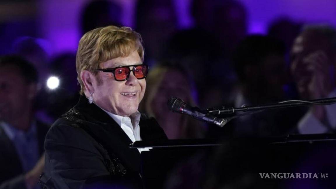 Abandona Elton John Twitter debido a las políticas de Elon Musk