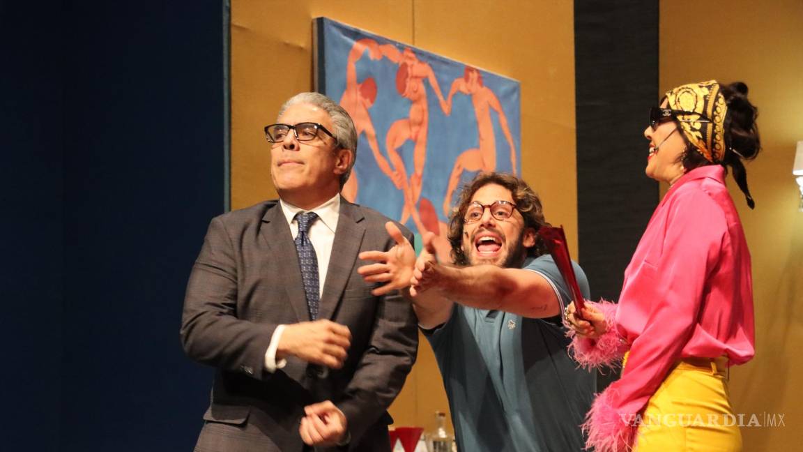 $!Muchos de los diálogos provocaron la risa de los asistentes.