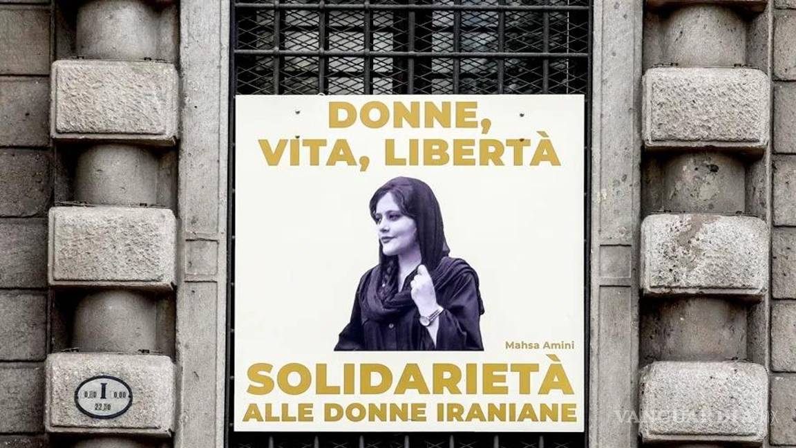 $!Una imagen de Mahsa Amini y el movimiento “Mujer, Vida y Libertad”, en una calle de Milán.