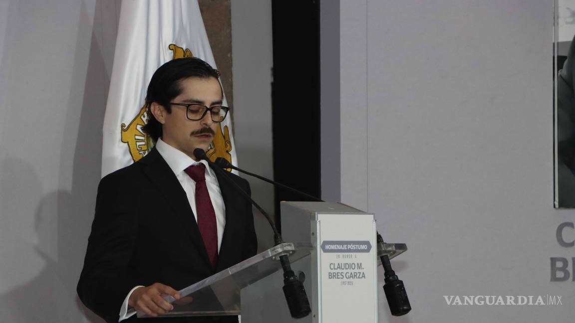 $!Rinde Gobierno de Coahuila homenaje póstumo a Claudio Bres Garza