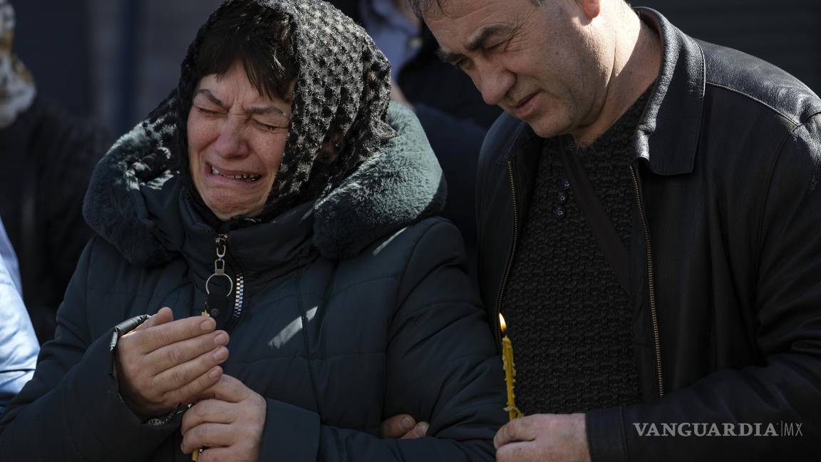 Encuentran 900 civiles muertos en Kiev, afirma la policía de Ucrania