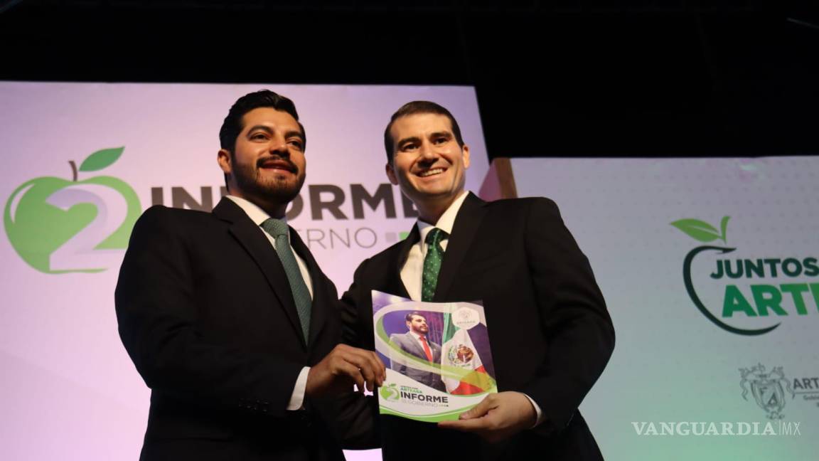 Mejoras en salud, seguridad y transporte, destaca Ramiro Durán en su 2º informe como alcalde de Arteaga
