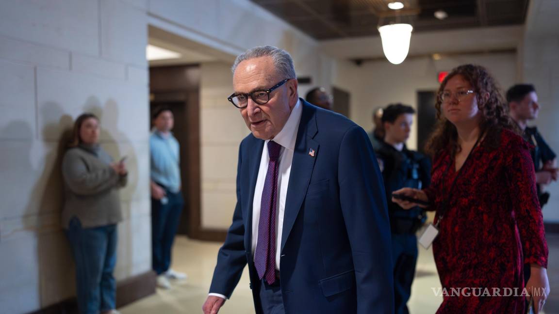 $!El líder de la minoría del Senado, Chuck Schumer, demócrata por Nueva York, asiste una reunión informativa con el secretario de Estado, Marco Rubio.