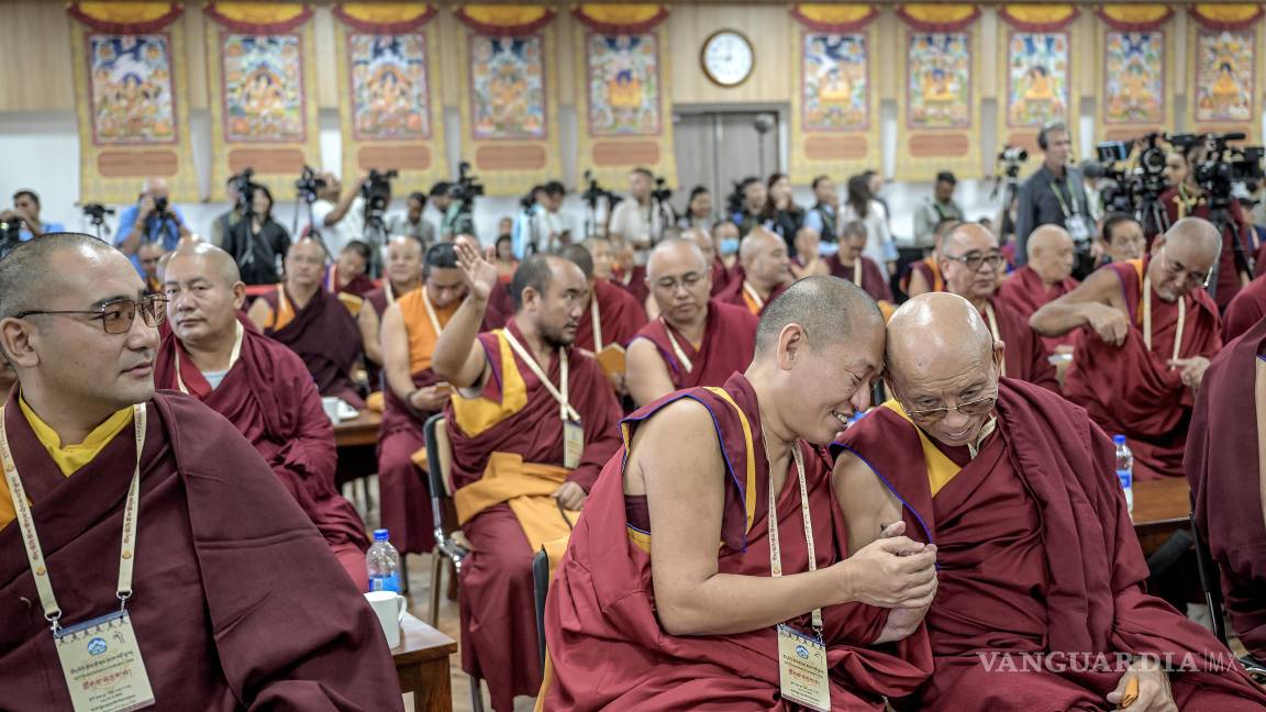 $!En los últimos años, el Dalái Lama ha dicho a sus seguidores que estaba considerando otras posibilidades para el futuro de su función después de él.
