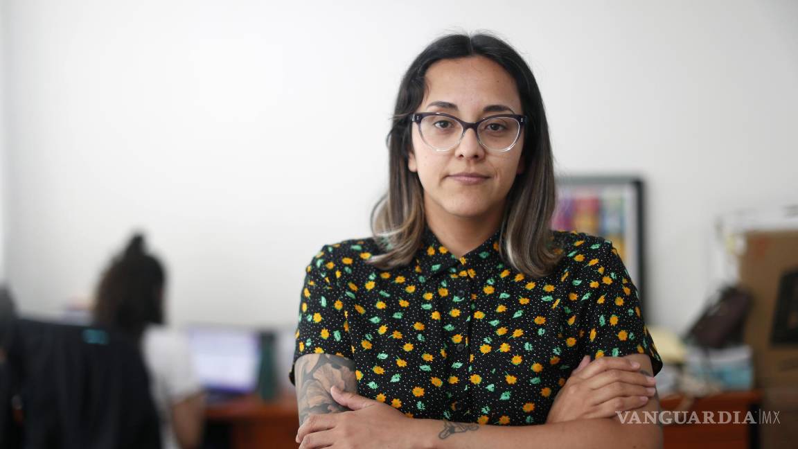 $!La coordinadora del Observatorio, iniciativa de la Fundación Arcoíris, Ximena Manríquez, posa durante una entrevista con EFE en Ciudad de México (México).