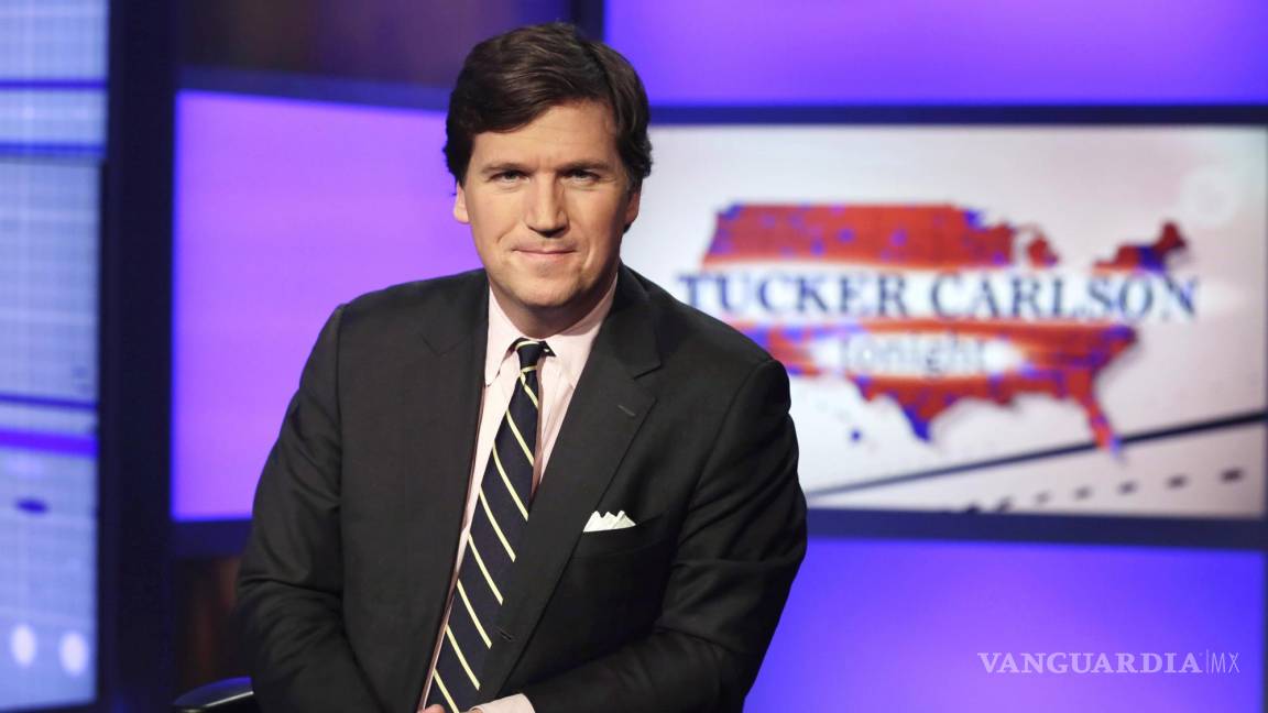 ¿Por qué despidieron a Tucker Carlson, extremista de derecha de Fox?