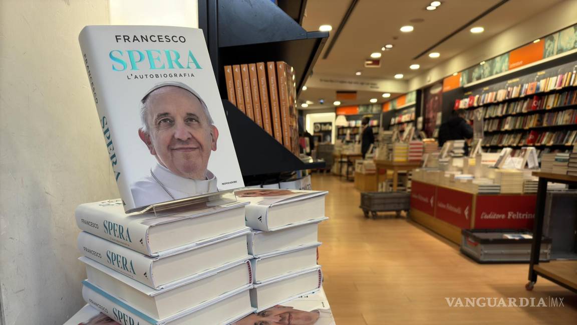 En ‘Esperanza. La autobiografía’, el papa Francisco es introspectivo y autocrítico