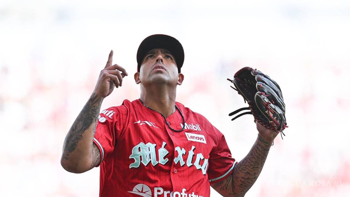 $!Uno de los lanzadores estelares de los Diablos Rojos muestra su dominio en el montículo durante el enfrentamiento contra los Yankees en la Ciudad de México.