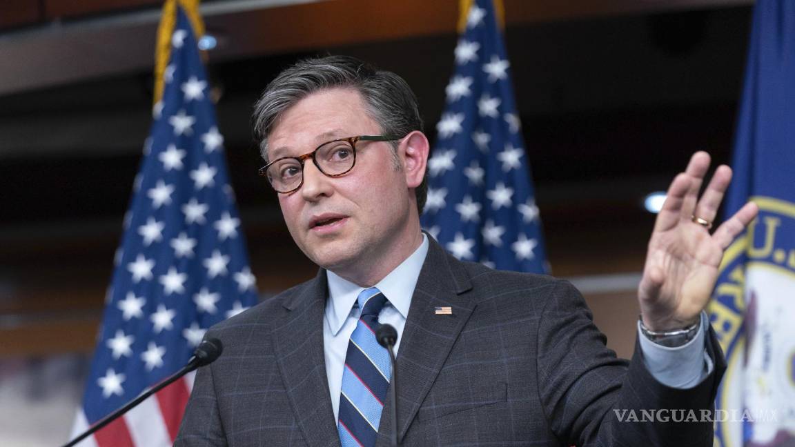 $!Al no incluir el tema de la migración, la propuesta al parecer no avanzará en la Cámara de Representantes, advirtió el líder republicano Mike Johnson.