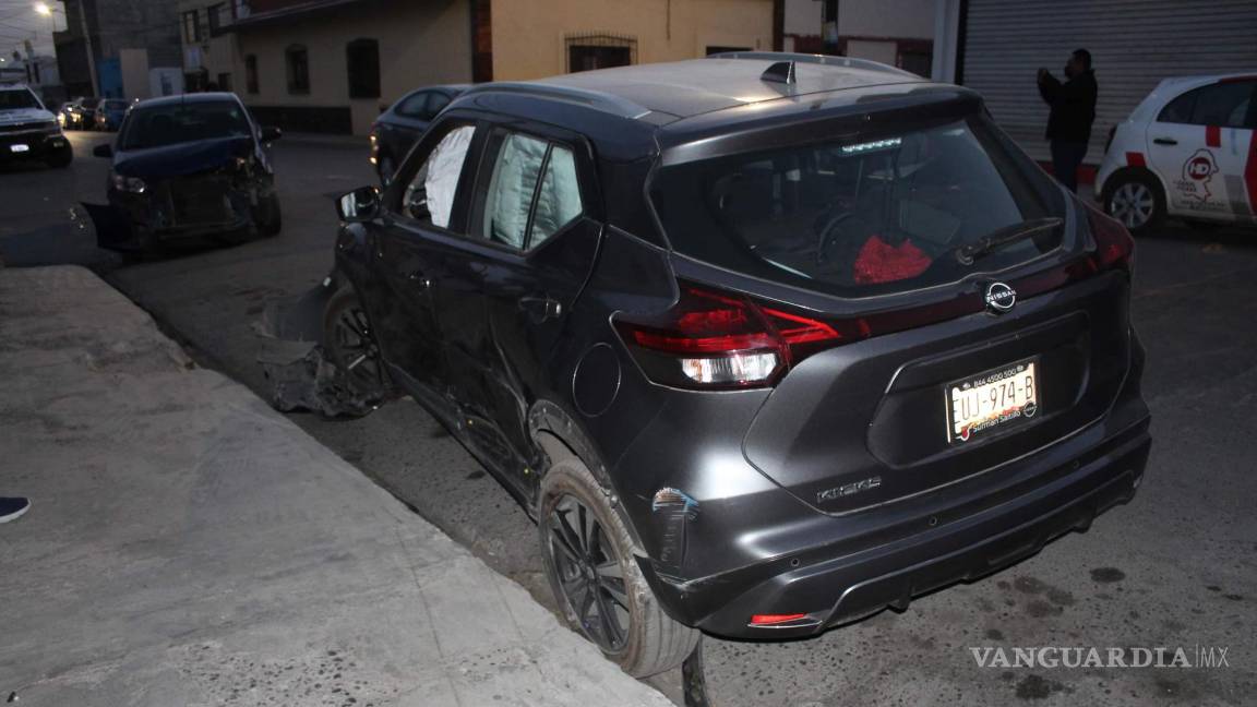 Joven no respeta señal de alto y provoca choque en Saltillo