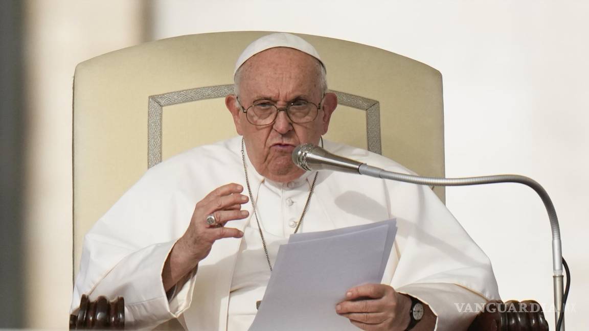 Bendición católica autorizada por el papa Francisco a parejas gay podría impactar en países sin derechos LGBTQ