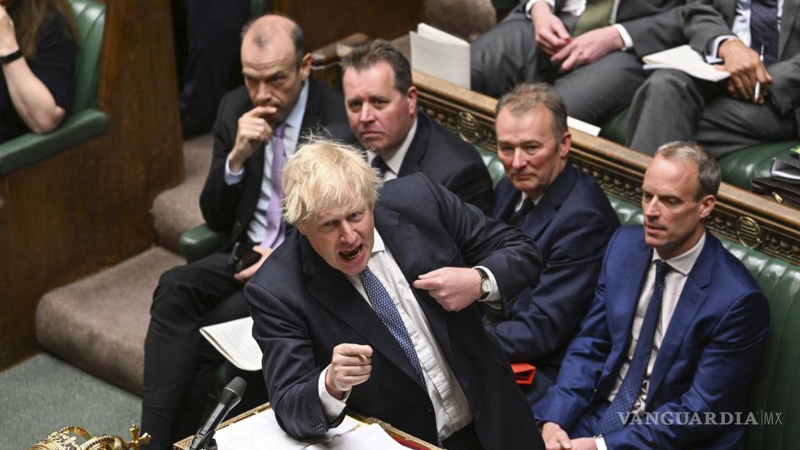 Acorrala a Boris Johnson informe del ‘Partygate’; podría ser obligado a dimitir