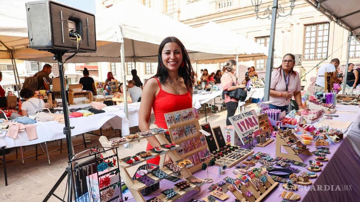 $!Los jóvenes emprendedores tuvieron la oportunidad de exhibir sus productos, algunos elaborados por ellos mismos.