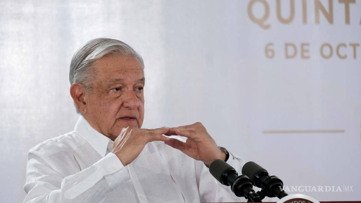 AMLO llama ‘faramalla’ a la construcción de muro en la frontera
