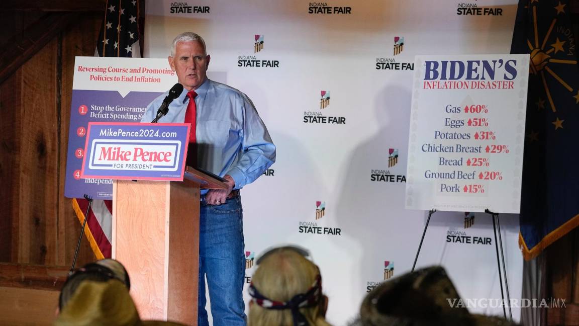 $!El candidato presidencial republicano y exvicepresidente Mike Pence da un discurso en la Feria Estatal de Indiana.
