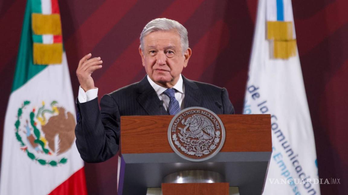 Evade AMLO preguntas incómodas sobre muerte de migrantes; asegura que no habrá impunidad