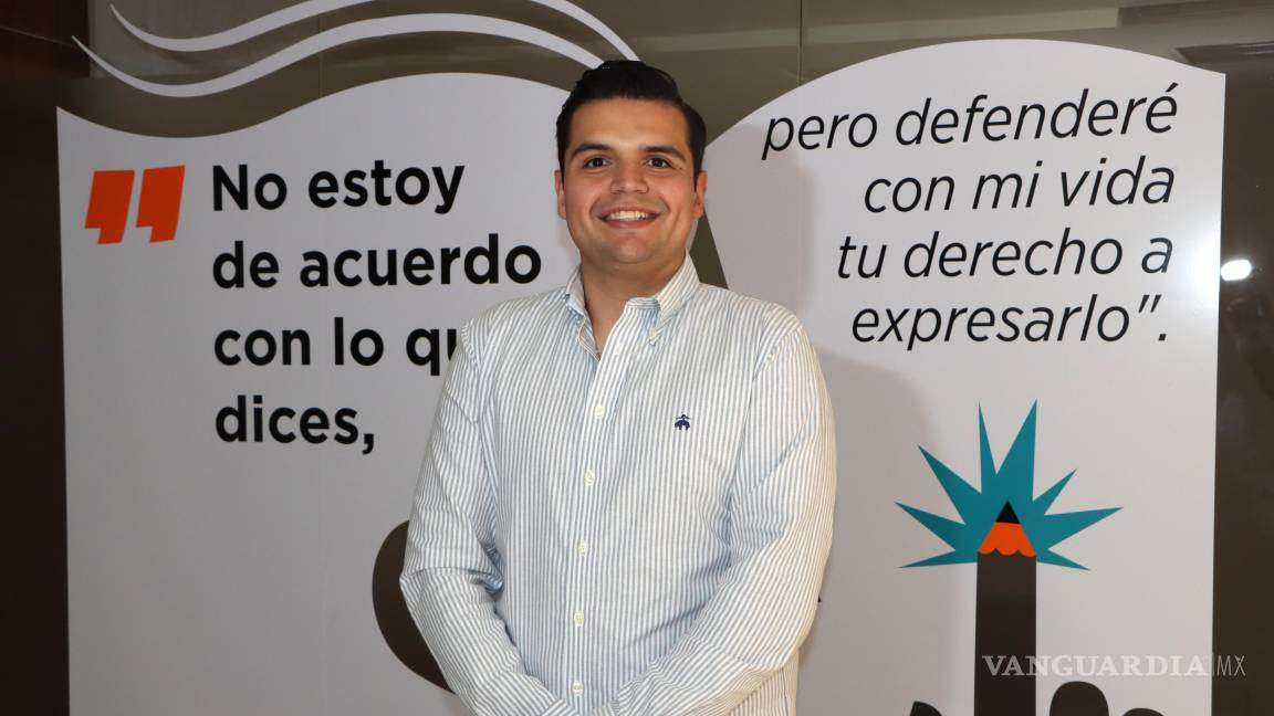 $!El candidato a magistrado federal propone una política de puertas abiertas.