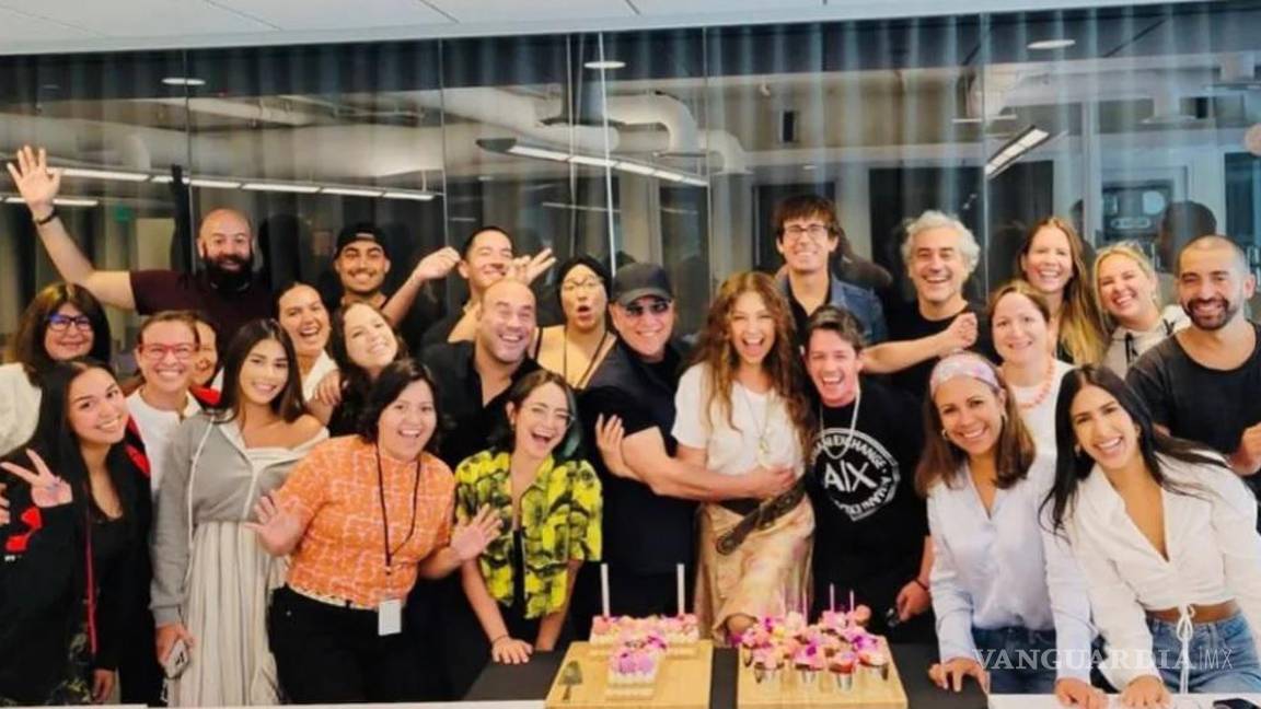 $!Tommy Mottola formó parte de la sorpresa a su esposa.