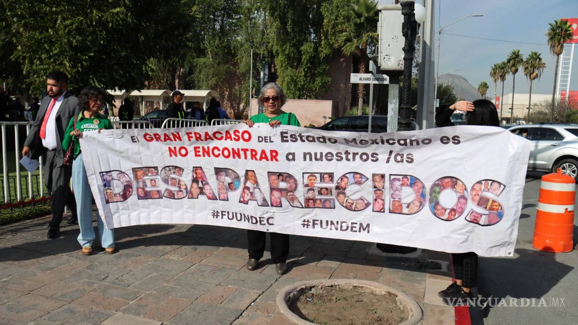 ‘El gobierno sigue en deuda con personas desaparecidas’: tras informe de Miguel Riquelme, protestan madres buscadoras