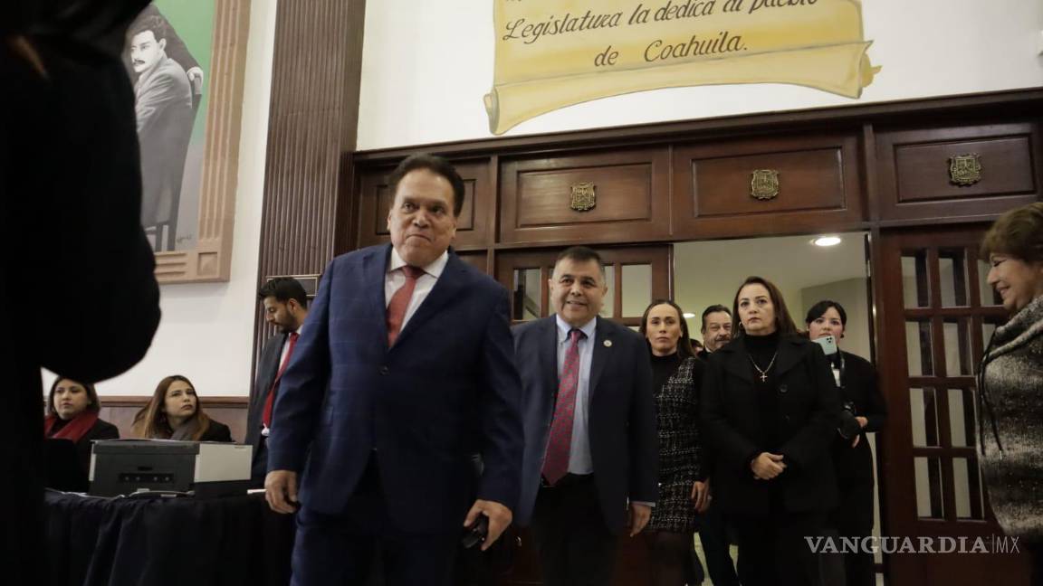 $!El Fiscal informó que se logró recuperar 154 millones de pesos en el presente año como parte de la reparación del daño a las víctimas.