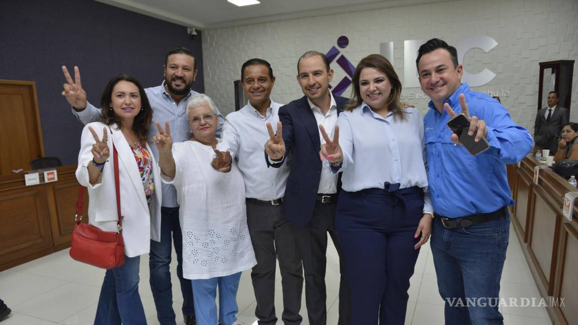 $!Marko Cortés, presidente nacional del PAN (centro), acompañó al Gobernador Electo.