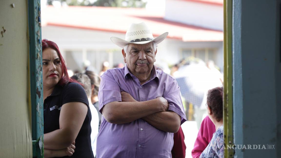 $!“La participación ciudadana se encontraba en 56.6 y 58.5 por ciento”, reveló el conteo rápido la noche del domingo.