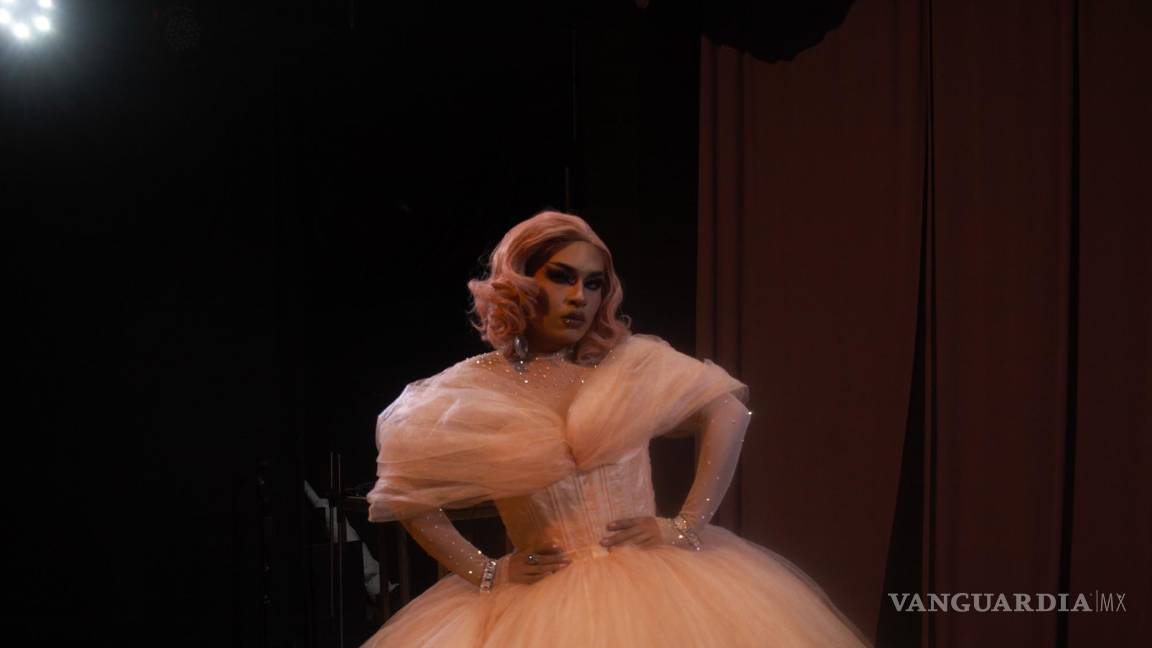 $!Jaden Lee con un vestido imitación al de Billie Ellish.