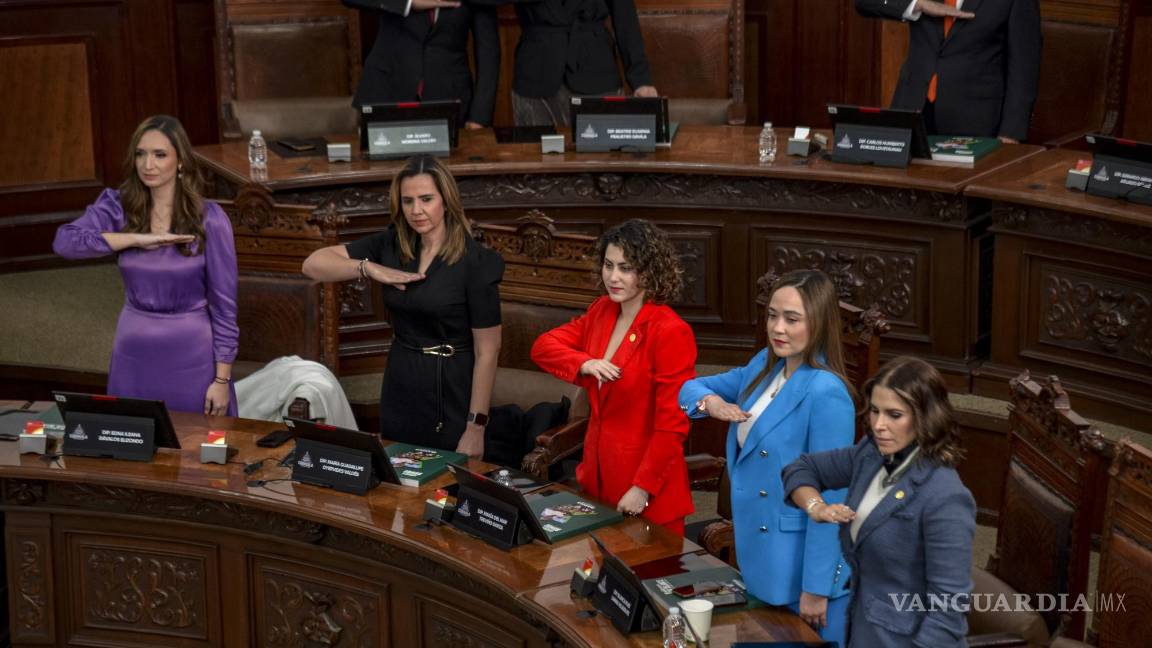 $!El 75 por ciento de las proposiciones con punto de acuerdo son del PRI, PAN y PRD.