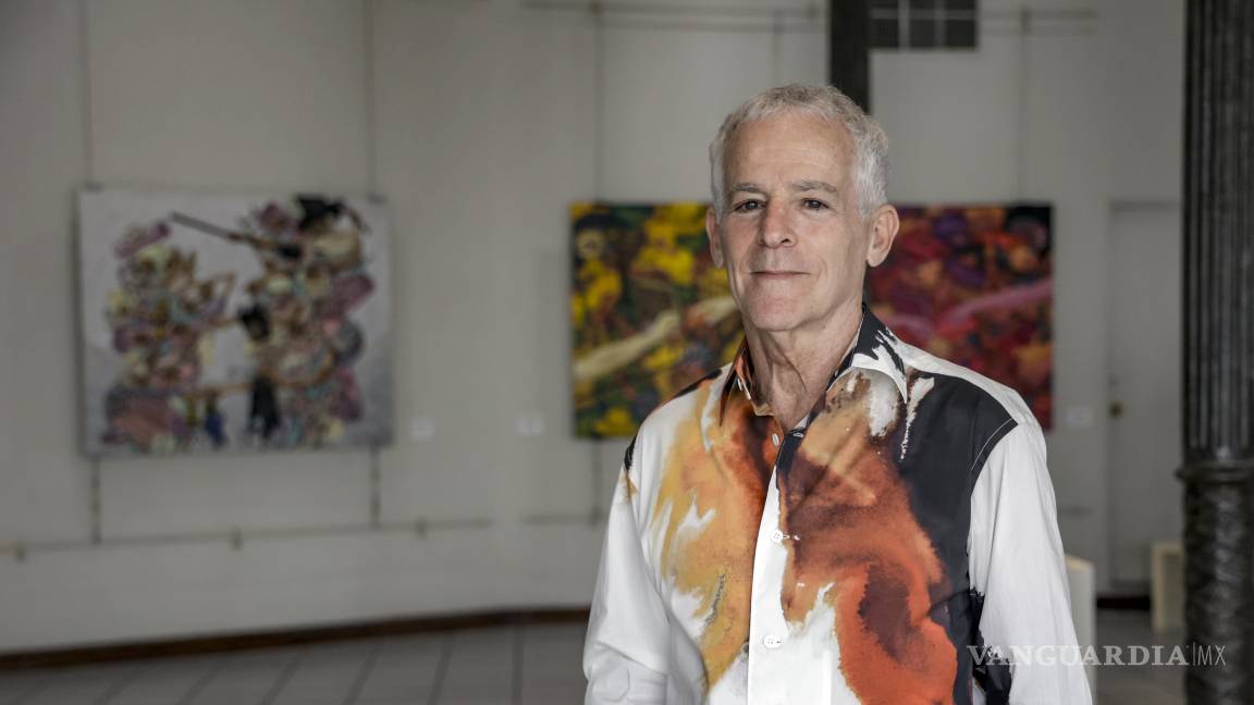 La migración acompaña al artista Rodney Zelenka en su exposición ‘Suitcase Stories’ en Saltillo