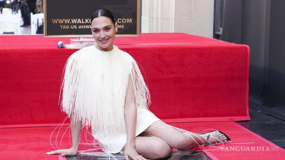 Agridulce momento: Recibe Gadot estrella en Hollywood entre protestas palestinas e israelíes