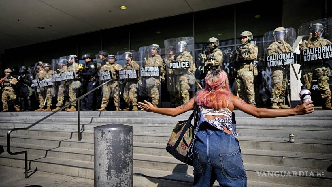 Continúa Trump adelante con su campaña contra la inmigración pese a protestas en Los Ángeles