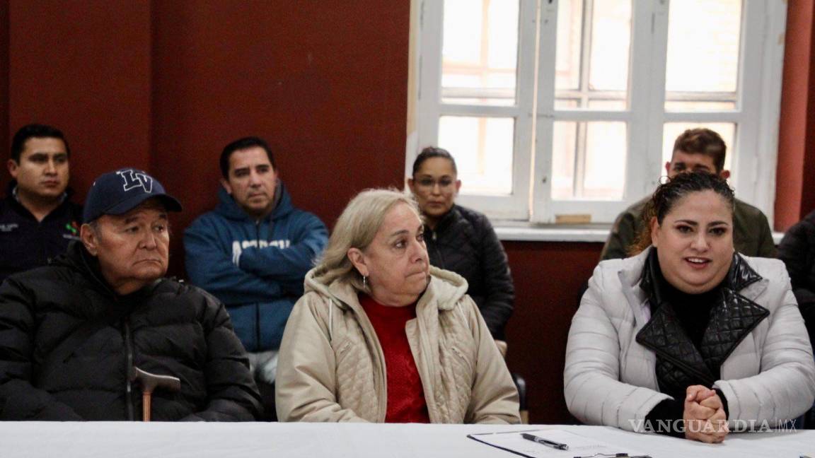 $!Los vecinos expusieron sus inquietudes sobre el avance de las obras.