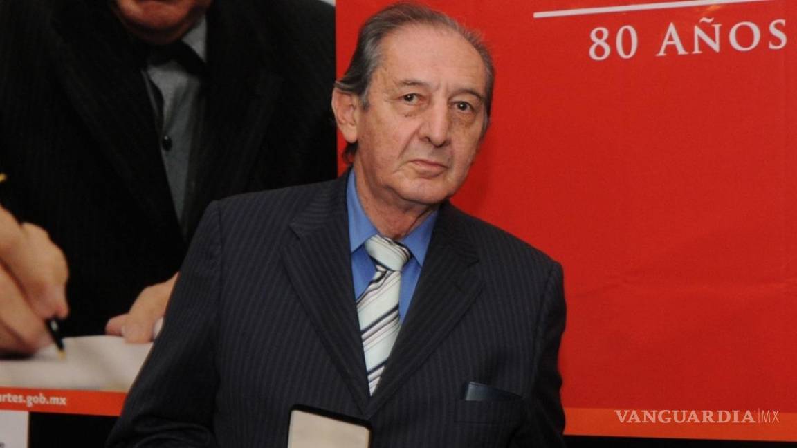 $!Eduardo Lizalde durante los homenajes que realizó El Instituto Nacional de Bellas Artes cuando cumplió 80 años.