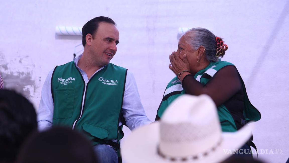 $!Madres de familia agradecieron al gobernador Manolo Jiménez por los proyectos emprendidos que benefician a cientos de familias.