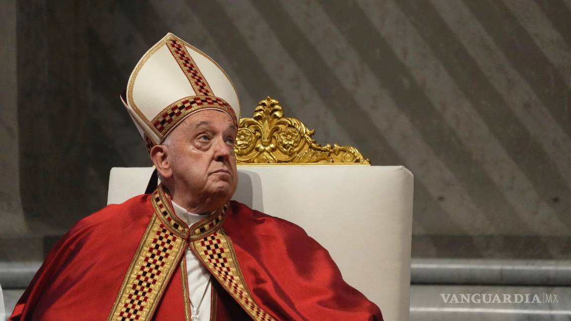 $!El arzobispo italiano Carlo Maria Viganò, un crítico feroz del papa Francisco, al que acusa de “usurpador”, fue excomulgado.