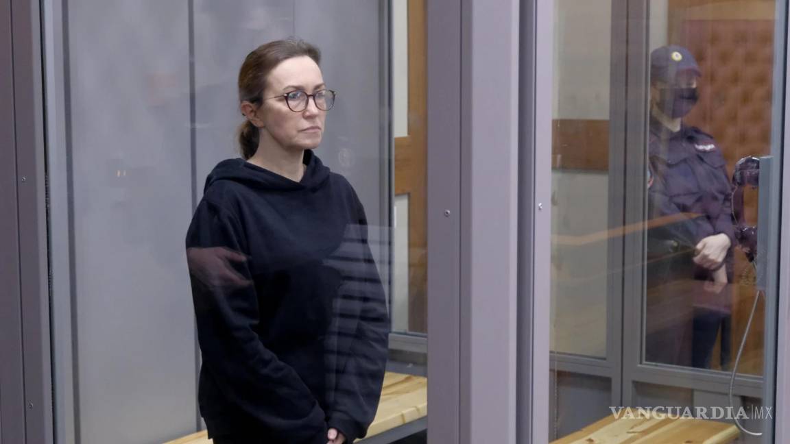 Tribunal ruso declara culpable a la periodista rusa-estadounidense Alsu Kurmasheva por propagar información falsa