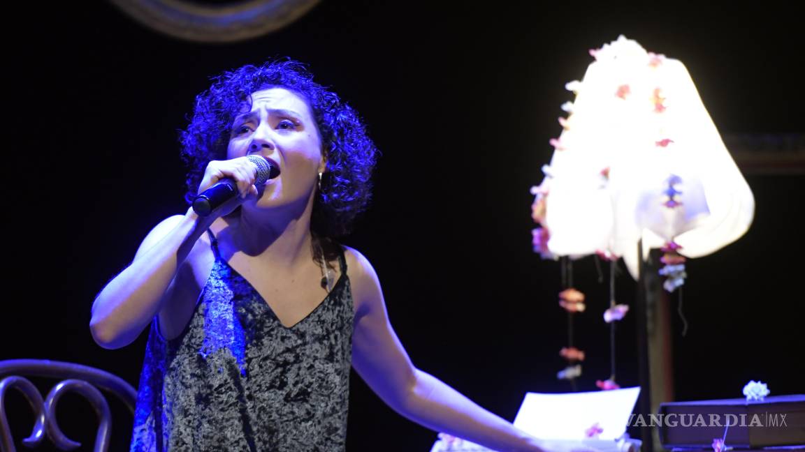 Adriana Molina comparte el legado de las mujeres detrás de Broadway en concierto en Saltillo