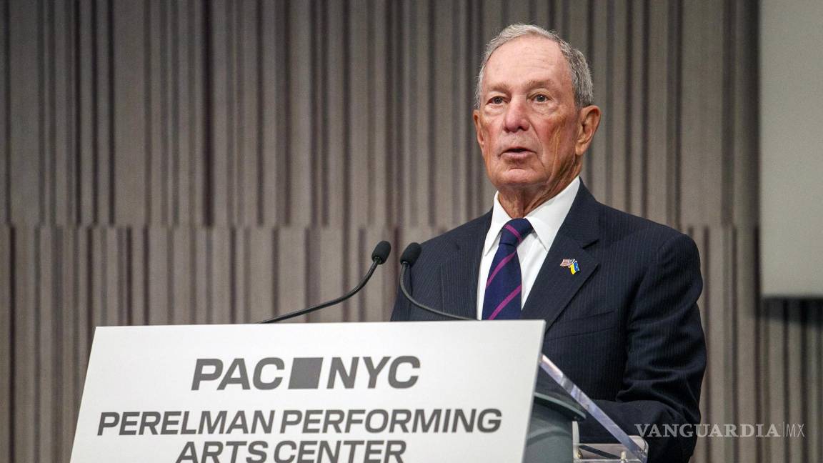 $!El empresario y político estadounidense Michael R. Bloomberg durante la ceremonia de inauguración en el Perelman Performing Arts Center de Nueva York.