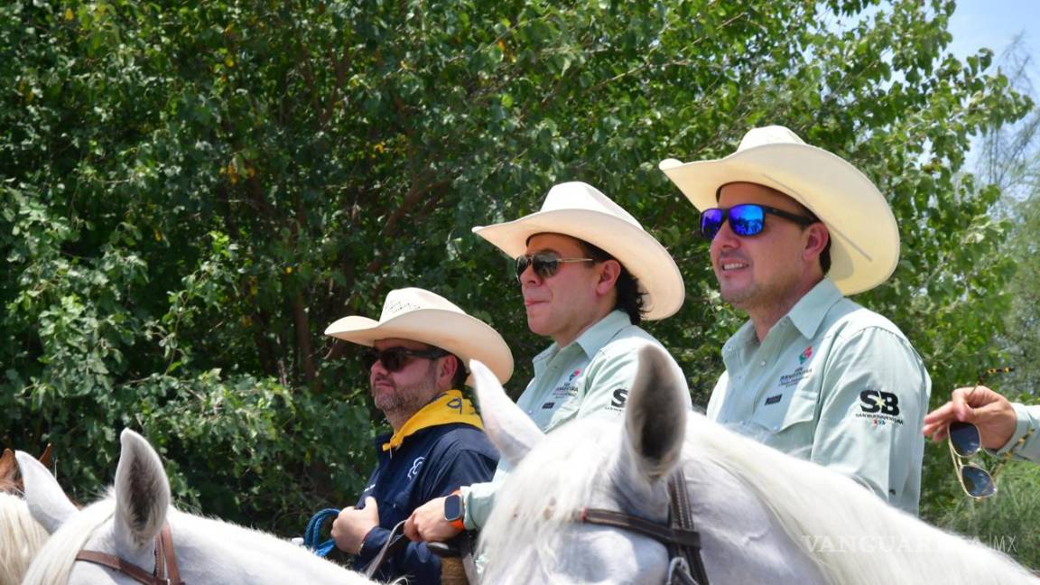 $!El gobernador destacó el ambiente festivo que se vivió durante la histórica cabalgata.