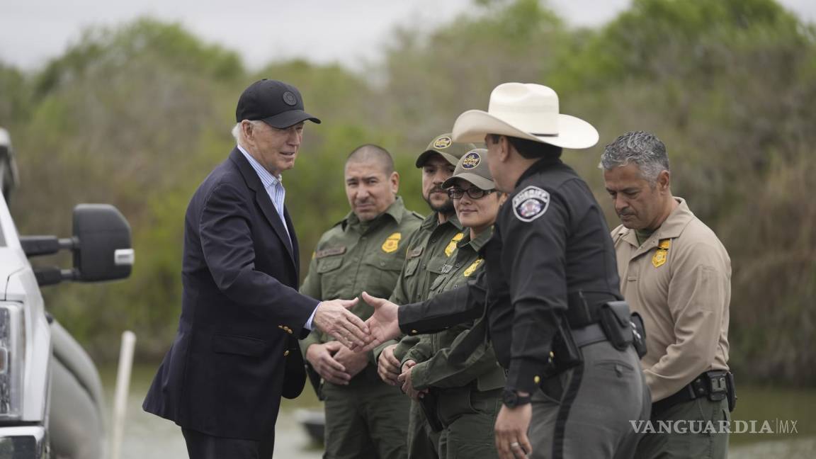 Biden firma orden que limita las solicitudes de asilo en la frontera de EU con México