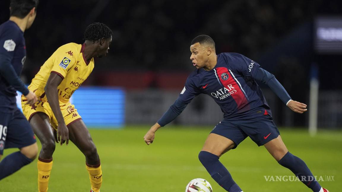 Kylian Mbappé festeja sus 25 años con doblete y victoria en la Ligue 1 ante Metz