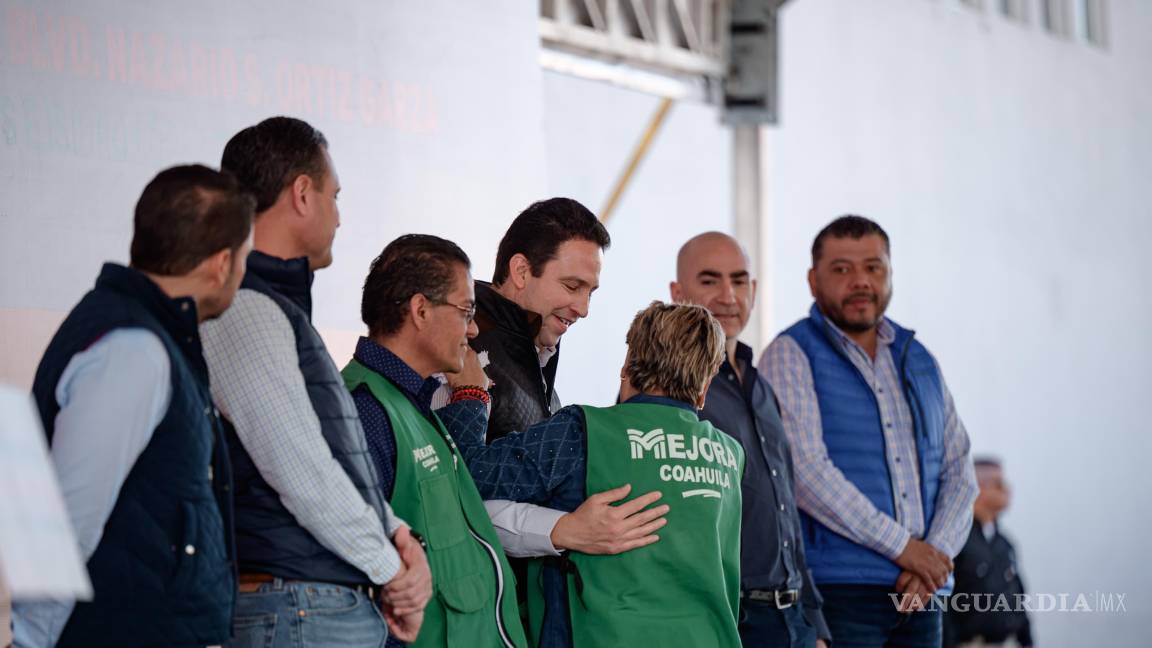 $!La obra de recarpeteo, que incluye el retiro de la superficie actual y la colocación de nueva carpeta asfáltica, beneficiará la movilidad de los ciudadanos y la seguridad vial en el área.