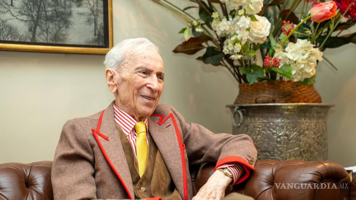 $!Gay Talese sigue defendiendo a capa y espada un “periodismo con ambiciones artísticas”.