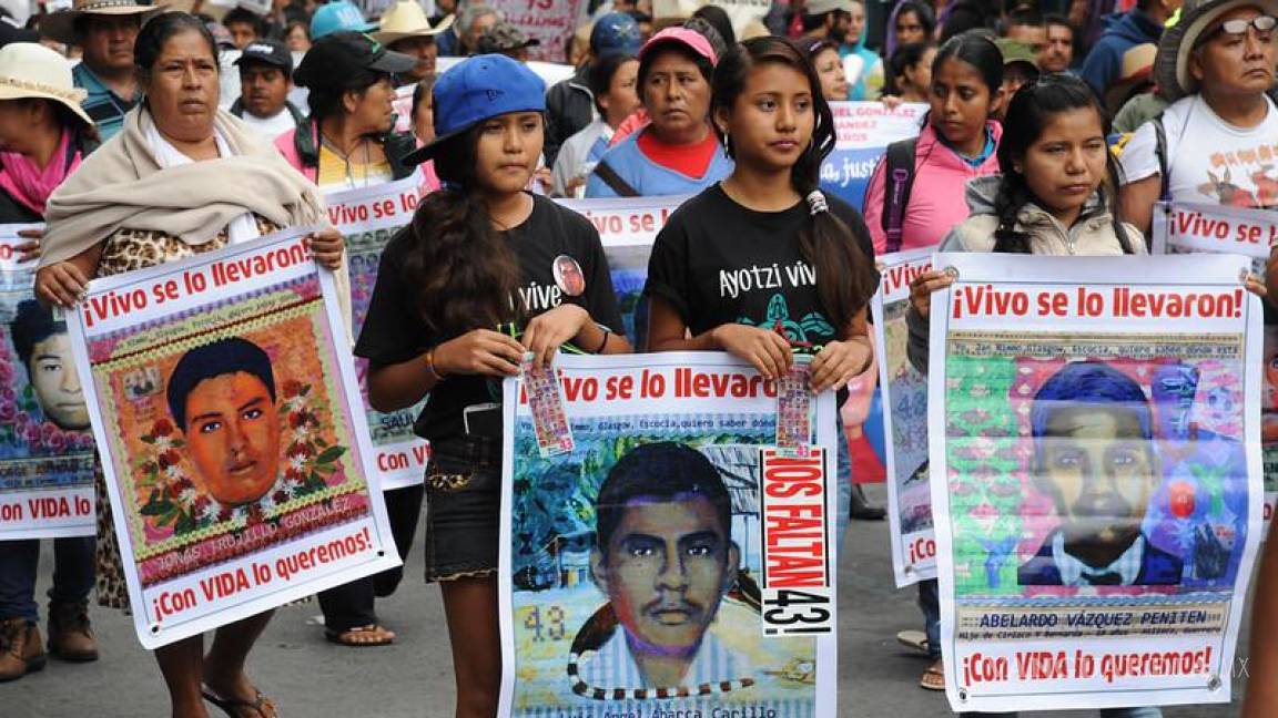 Padres de los 43 de Ayotzinapa llaman a boicotear campañas y al proceso electoral