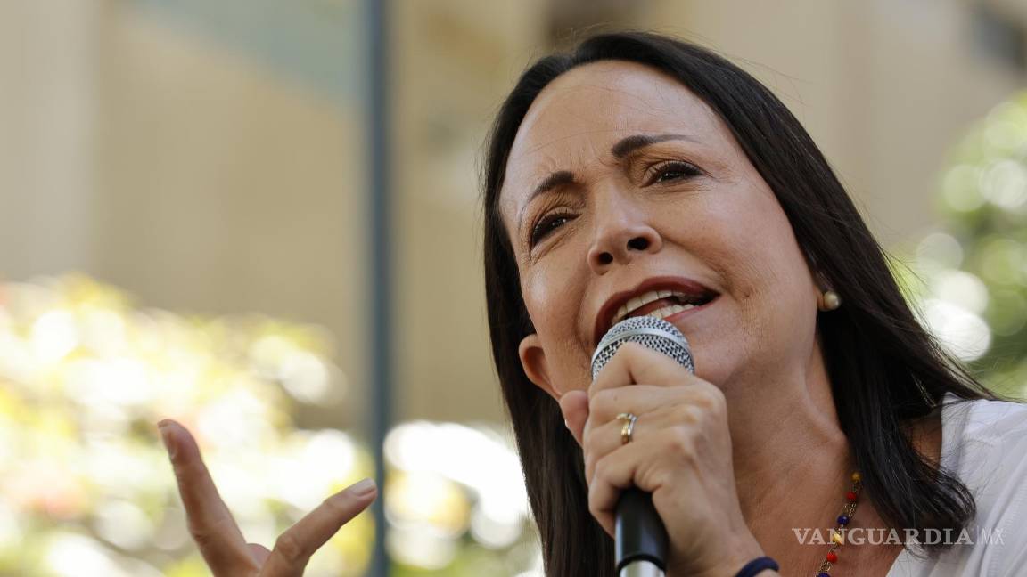 $!La candidata de la oposición, María Corina Machado, se dirige a sus seguidores en un acto electoral en Caracas, Venezuela.