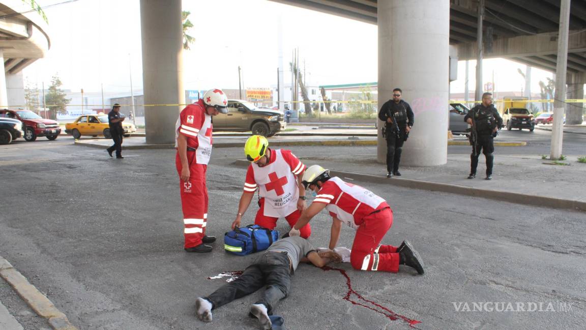 Hombre pierde la vida al saltar de un puente, en Saltillo