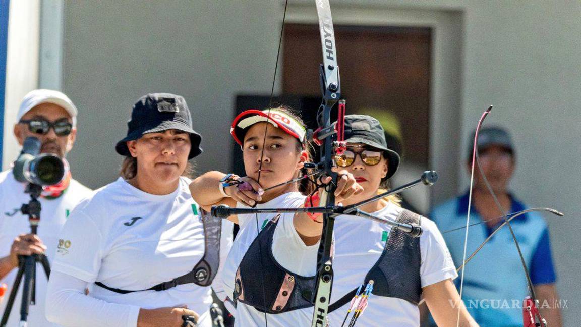 $!Ángela Ruiz y el equipo de tiro con arco femenil se alzaron con la medalla de plata.