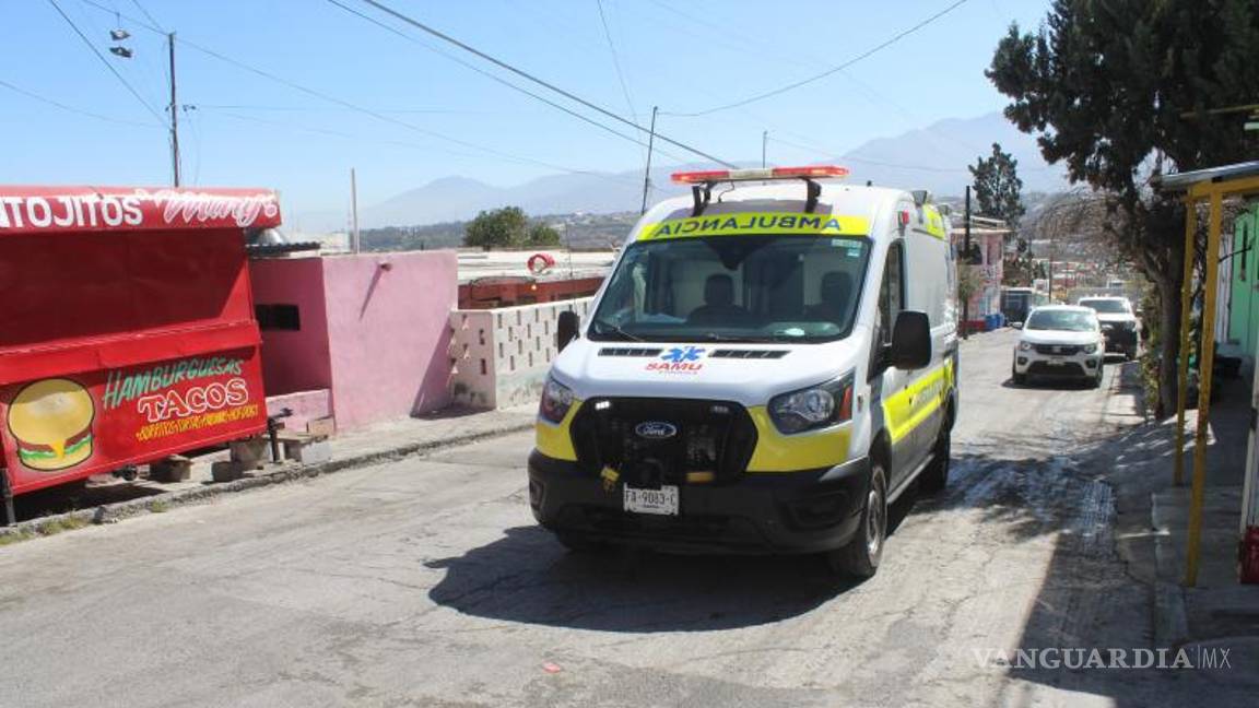 $!El joven de 19 años fue trasladado bajo custodia médica al Hospital General de Saltillo para su estabilización.