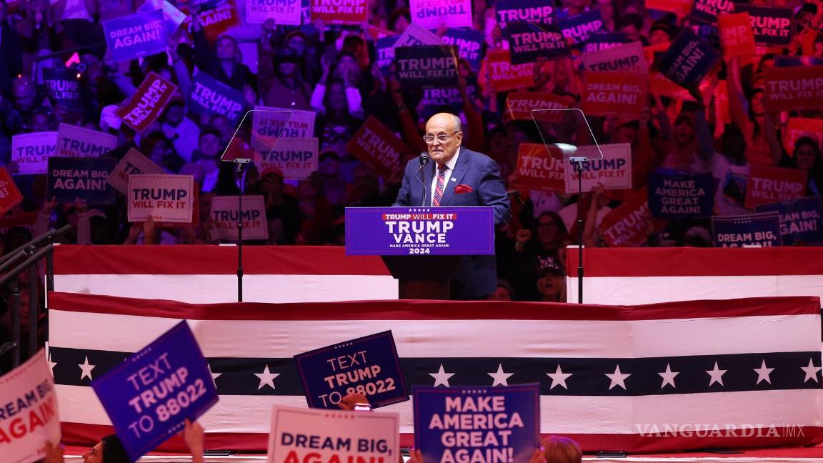 $!El ex alcalde de la ciudad de Nueva York Rudy Giuliani en un mitin del candidato presidencial republicano Donald Trump en el Madison Square Garden.