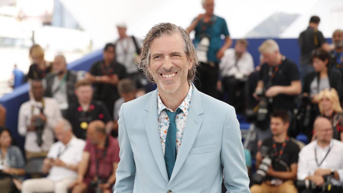 $!El director Brett Morgen asiste al photocall de ‘Moonage Daydream’ en la 75ª edición del Festival de Cine de Cannes.